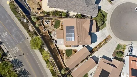 View/Area - 751 Baronial Ct, Rocklin, CA 95765 photo 6 of 8