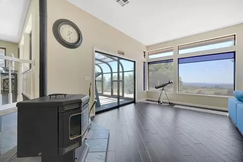 Living - 17747 View Terrace St, Jackson, CA 95642 photo 5 of 6
