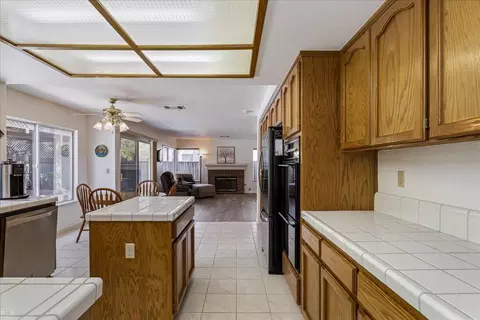 1417 Blue Jay Ct, Tracy, CA 95376 photo 13
