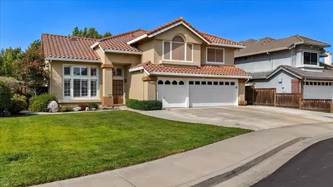 1417 Blue Jay Ct, Tracy, CA 95376 photo 2