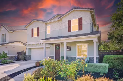 Exterior - 4596 Alta Terra Rd, Dublin, CA 94568 photo 4 of 7