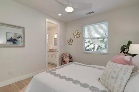 Bedroom - 3444 Garfield Ave, Carmichael, CA 95608 photo 8 of 10