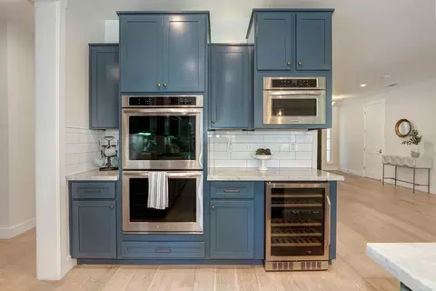 Kitchen - 3444 Garfield Ave, Carmichael, CA 95608 photo 7 of 8