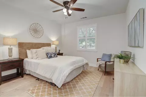 Bedroom - 3444 Garfield Ave, Carmichael, CA 95608 photo 9 of 10