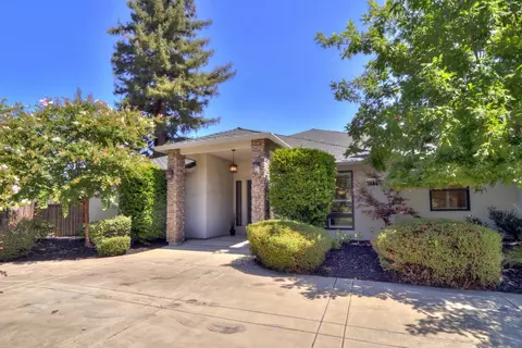 Exterior - 3444 Garfield Ave, Carmichael, CA 95608 photo 1 of 26