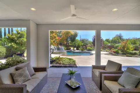 Exterior - 3444 Garfield Ave, Carmichael, CA 95608 photo 4 of 26