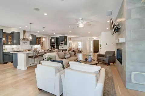 Living - 3444 Garfield Ave, Carmichael, CA 95608 photo 5 of 5