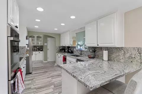 Kitchen - 801 Eastridge Dr, Modesto, CA 95355 photo 1 of 4