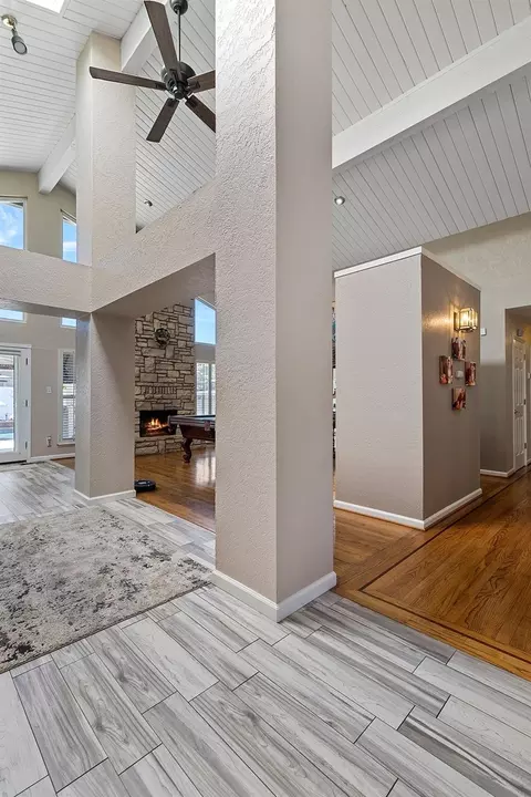 Entry Way - 801 Eastridge Dr, Modesto, CA 95355 photo 1 of 2