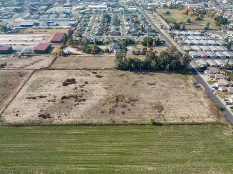 0 E 1st St, Hilmar, CA 95324 photo 4