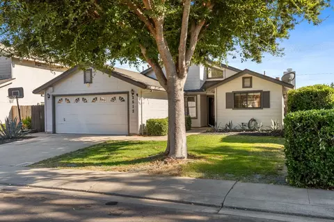 2512 Beatrice Ln, Modesto, CA 95355 photo 2