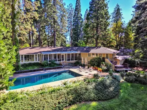 10654 Banner Lava Cap Rd, Nevada City, CA 95959