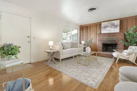 710 Bidwell St, Folsom, CA 95630