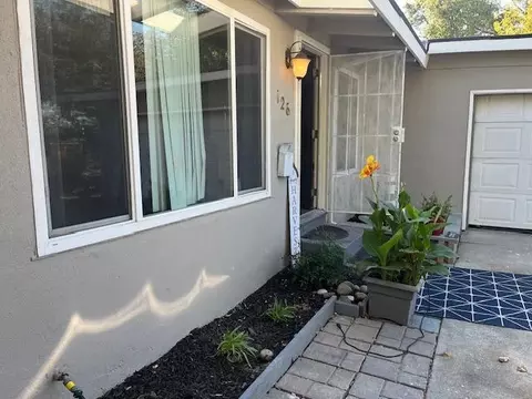 Exterior - 126 W 23rd St, Tracy, CA 95376 photo 4 of 5