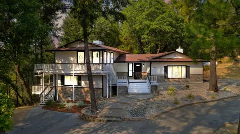 445 Hawthorne Rd, Colfax, CA 95713 photo 1