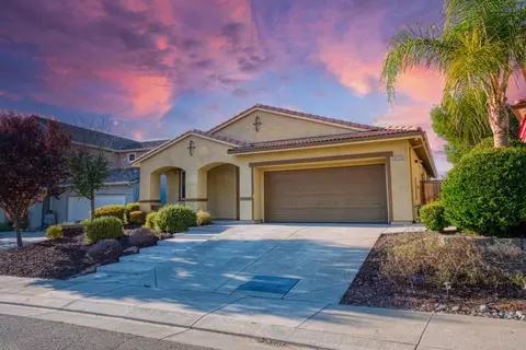 20737 Fairway Dr, Patterson, CA 95363