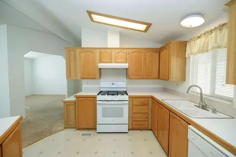 Kitchen - 20 Schooner Ln, Modesto, CA 95356 photo 1 of 5