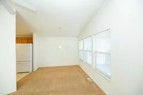 Living - 20 Schooner Ln, Modesto, CA 95356 photo 3 of 4