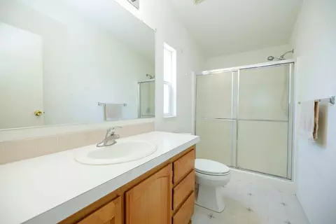 Bath - 20 Schooner Ln, Modesto, CA 95356 photo 1 of 3