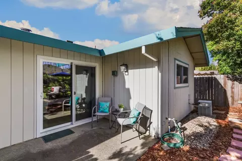 Exterior - 605 Isla Pl, Davis, CA 95616 photo 7 of 8