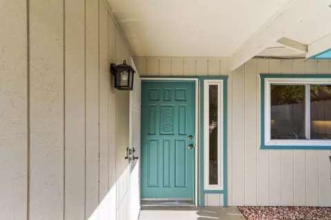 Entry Way - 605 Isla Pl, Davis, CA 95616 photo 2 of 3