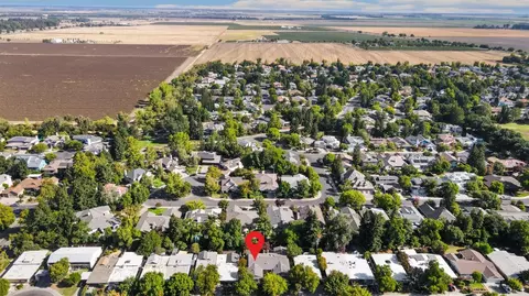 View/Area - 605 Isla Pl, Davis, CA 95616 photo 9 of 11