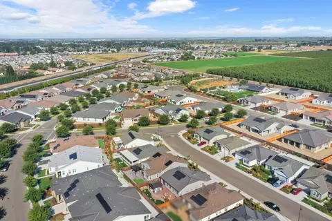 View/Area - 650 Heathridge St, Manteca, CA 95336 photo 2 of 26