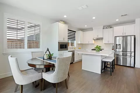 Dining - 650 Heathridge St, Manteca, CA 95336 photo 3 of 3