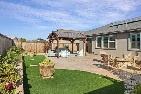 Exterior - 650 Heathridge St, Manteca, CA 95336 photo 4 of 15