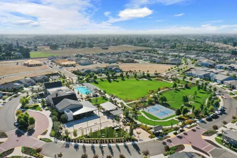View/Area - 650 Heathridge St, Manteca, CA 95336 photo 7 of 26