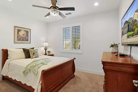 Bedroom - 650 Heathridge St, Manteca, CA 95336 photo 2 of 5