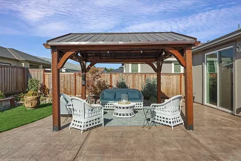 Exterior - 650 Heathridge St, Manteca, CA 95336 photo 10 of 15