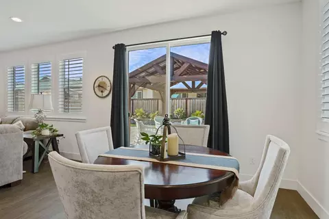 Dining - 650 Heathridge St, Manteca, CA 95336 photo 2 of 3
