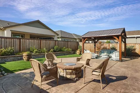 Exterior - 650 Heathridge St, Manteca, CA 95336 photo 9 of 15