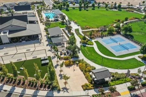 View/Area - 650 Heathridge St, Manteca, CA 95336 photo 18 of 26