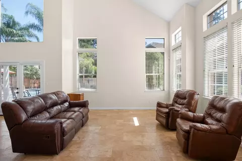 Living - 1850 Madelynne, Turlock, CA 95382 photo 2 of 3