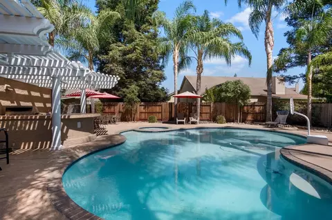 Exterior - 1850 Madelynne, Turlock, CA 95382 photo 9 of 11