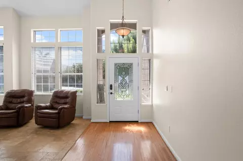Entry Way - 1850 Madelynne, Turlock, CA 95382 photo 2 of 4