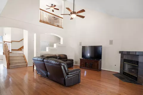 Living - 1850 Madelynne, Turlock, CA 95382 photo 3 of 3