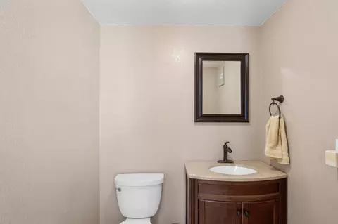 Bath - 1850 Madelynne, Turlock, CA 95382 photo 5 of 5