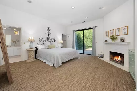 Bedroom - 13870 River Rd, Walnut Grove, CA 95690 photo 3 of 5