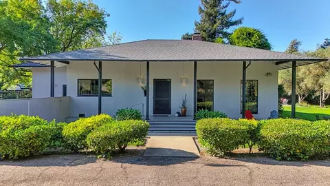 Exterior - 13870 River Rd, Walnut Grove, CA 95690 photo 5 of 23