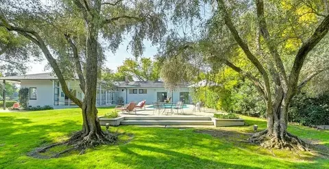 Exterior - 13870 River Rd, Walnut Grove, CA 95690 photo 10 of 23