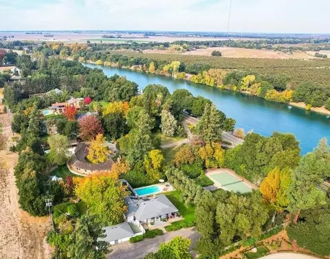 View/Area - 13870 River Rd, Walnut Grove, CA 95690 photo 1 of 9