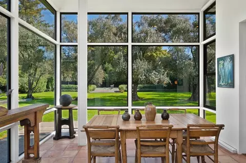 Dining - 13870 River Rd, Walnut Grove, CA 95690 photo 3 of 6