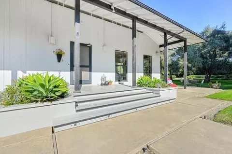 Exterior - 13870 River Rd, Walnut Grove, CA 95690 photo 3 of 23