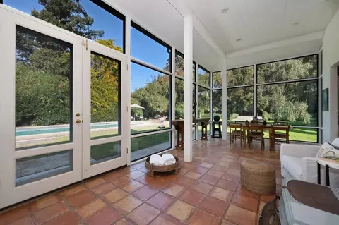 Exterior - 13870 River Rd, Walnut Grove, CA 95690 photo 16 of 23
