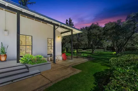 Exterior - 13870 River Rd, Walnut Grove, CA 95690 photo 1 of 23