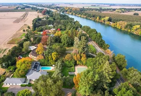 View/Area - 13870 River Rd, Walnut Grove, CA 95690 photo 8 of 9