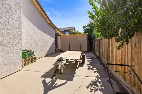 1708 Walpole Pl, Modesto, CA 95358 photo 5